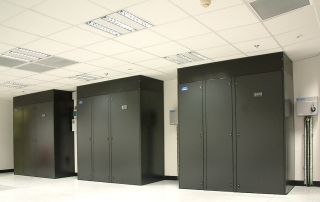 Fit out of an IT hosting environment